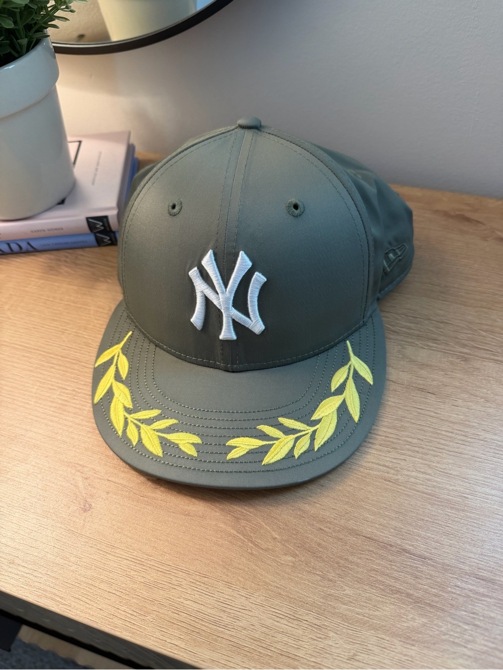 Kith Olive Green new Era Yankees cap
